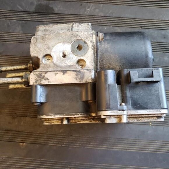 2000-2005 GMC Safari Van Chevy Astro ABS Anti-lock Brake pump Assembly Original - Picture 2 of 5